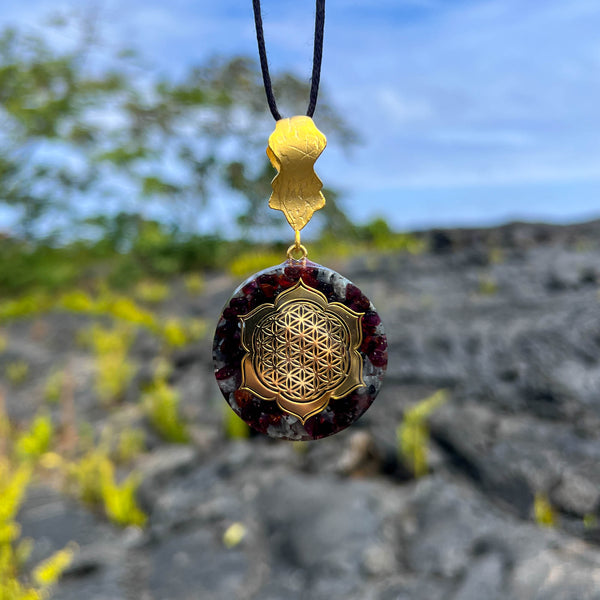 Harmonic Star Resonator - Solar Ray Orgone Amulet (Flower Of Life)